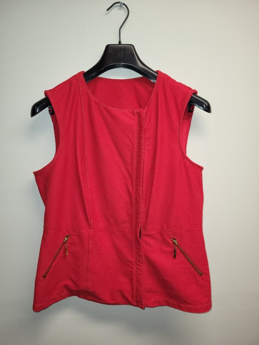 Nygård Women’s Red Sleeveless Peplum Zip Front Top Size Large